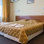 Hotel Sandor 2*