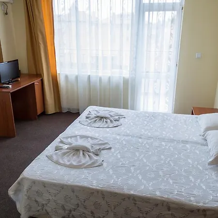 Sandor Hotell 2*