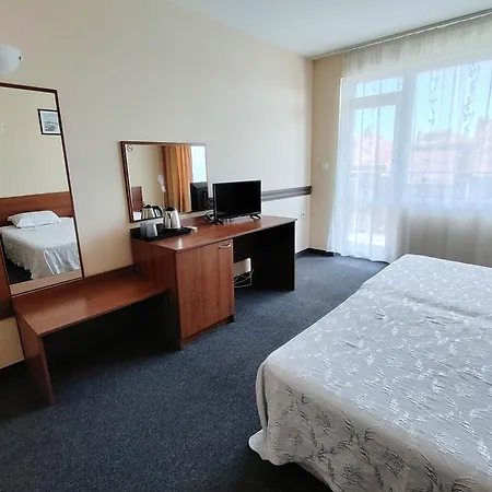 Sandor Hotell 2*