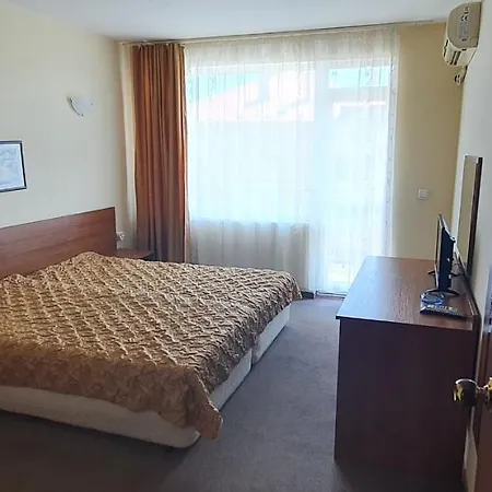Sandor Hotell 2*