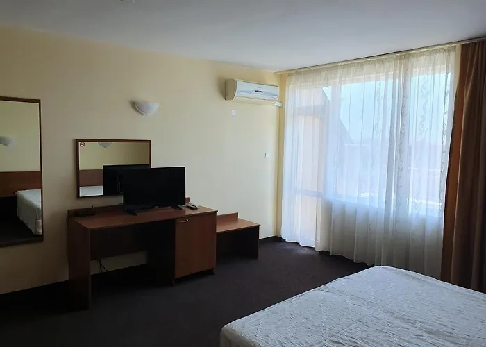 Sandor 호텔 네세부르